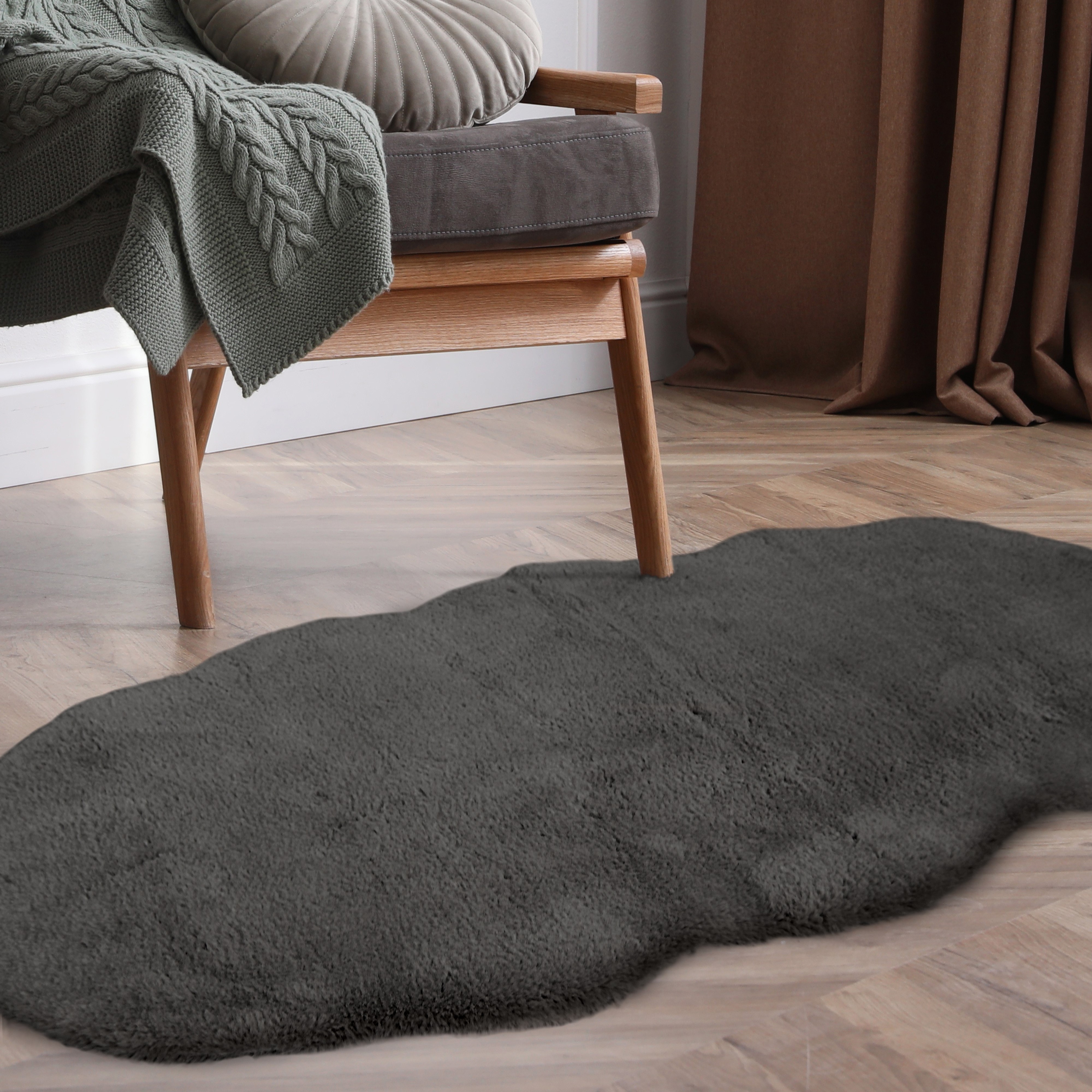 Luxury Faux Fur Plain Modern Shaped Rug 1 In Grey